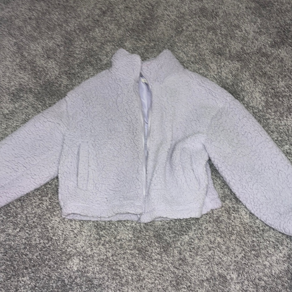 la hearts fuzzy cropped zip up